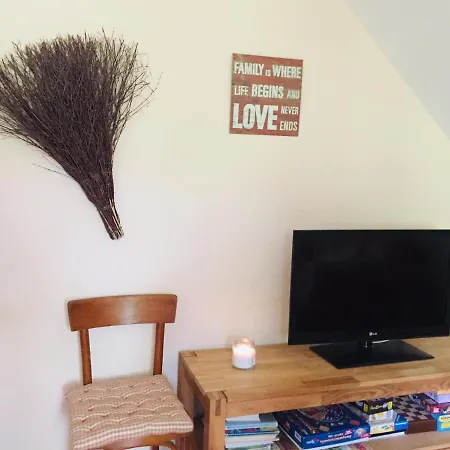 Bianca Hasler - Stallbauer 아파트