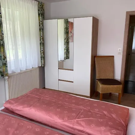 Bianca Hasler - Stallbauer *