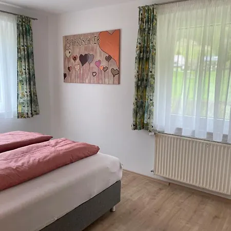 Bianca Hasler - Stallbauer 아파트