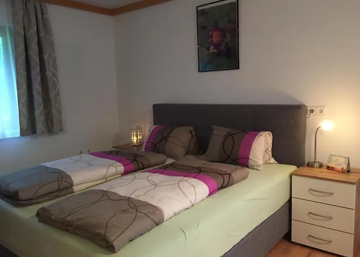 Bianca Hasler - Stallbauer *