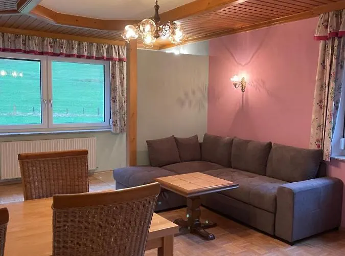 Bianca Hasler - Stallbauer *